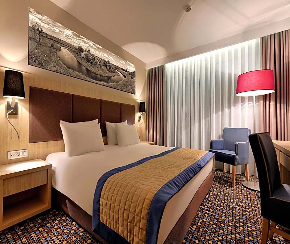 Bristol Art & Medical SPA