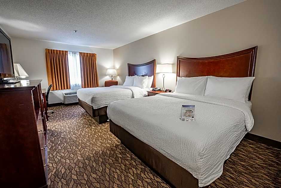 Christopher Inn and Suites