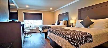 Superior Queen Room with Two Queen Beds
