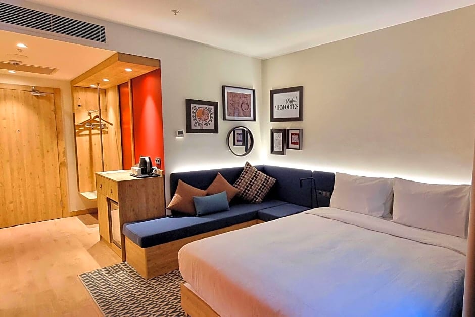 Tryp by Wyndham Zomin