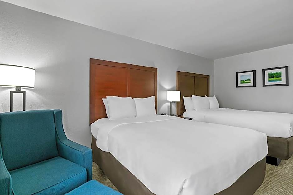 Comfort Inn & Suites Greenwood near University
