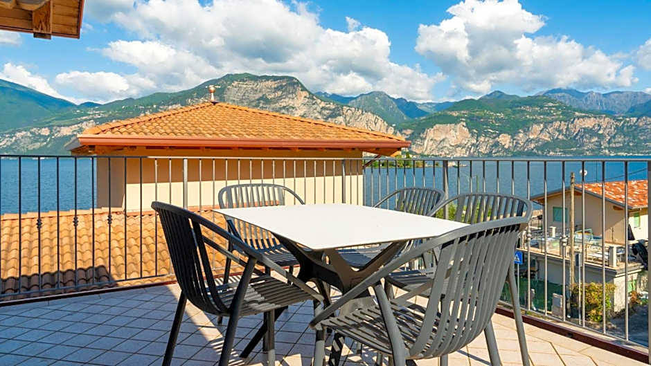 June Stay Lake Garda