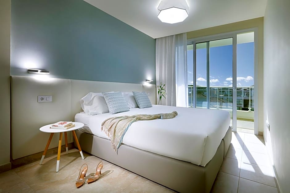 Marinell Collection Palm-Mar