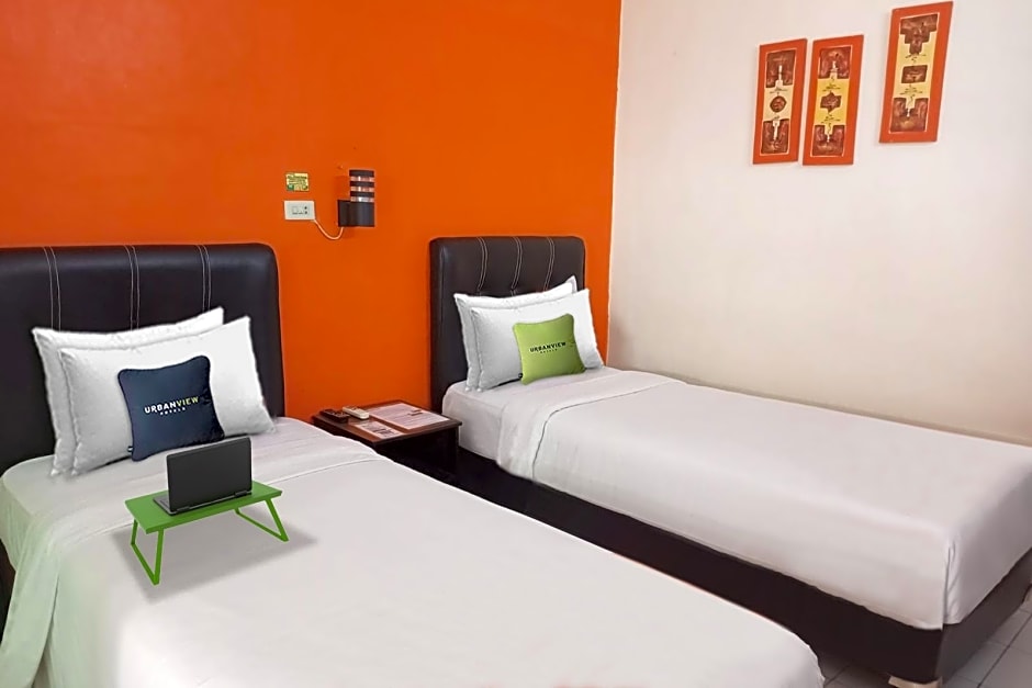Urbanview Hotel Yasminstar Muntok by RedDoorz