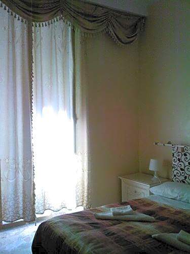 Roma Prince Inn accommodation