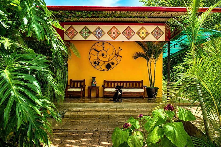 Los Susurros. Casa