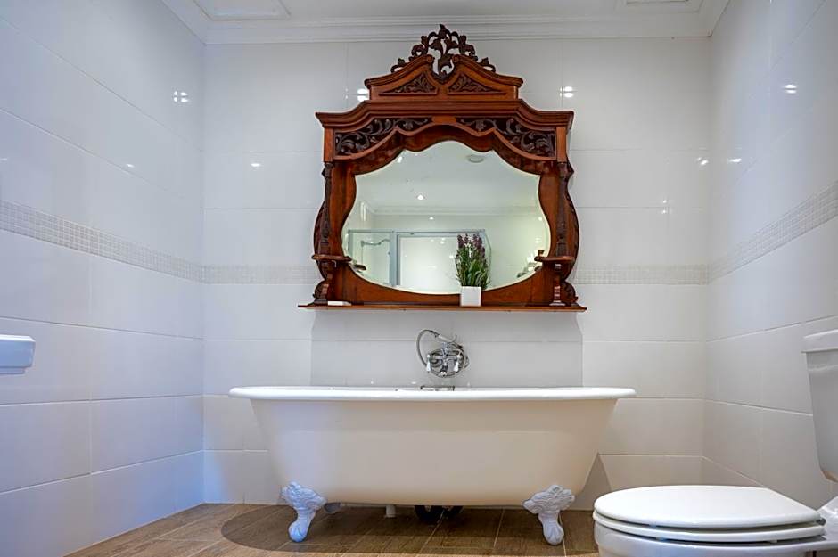 Issaquena Heights Boutique Hotel