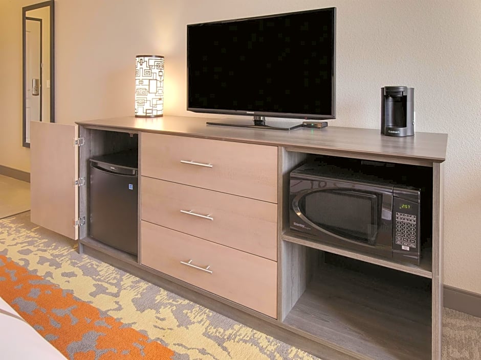 La Quinta Inn & Suites by Wyndham Andrews