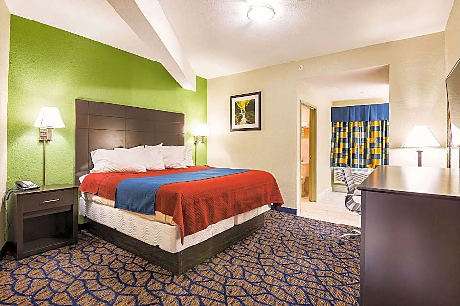 Rodeway Inn & Suites