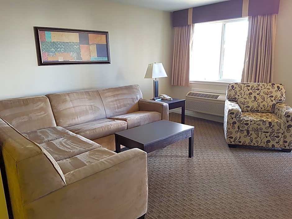 Travelodge by Wyndham Kamloops Mountview