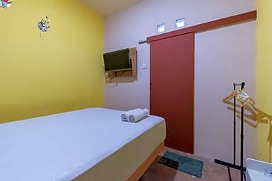 Urbanview Hotel Sany Cirebon