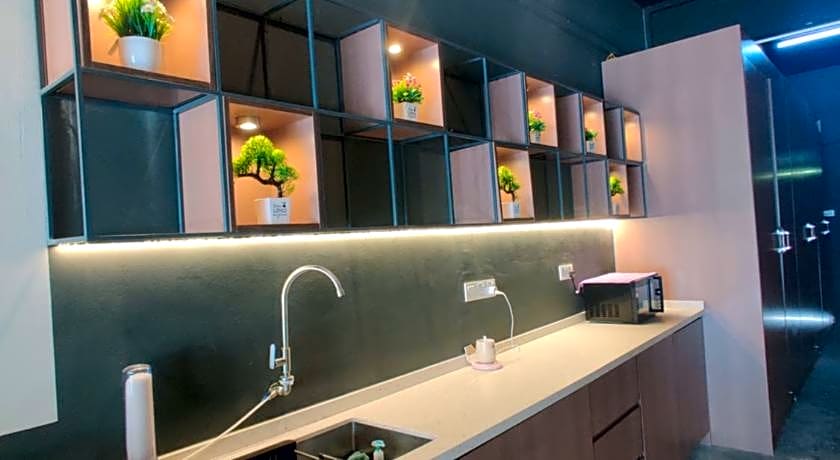 Smile Hotel Seri Kembangan