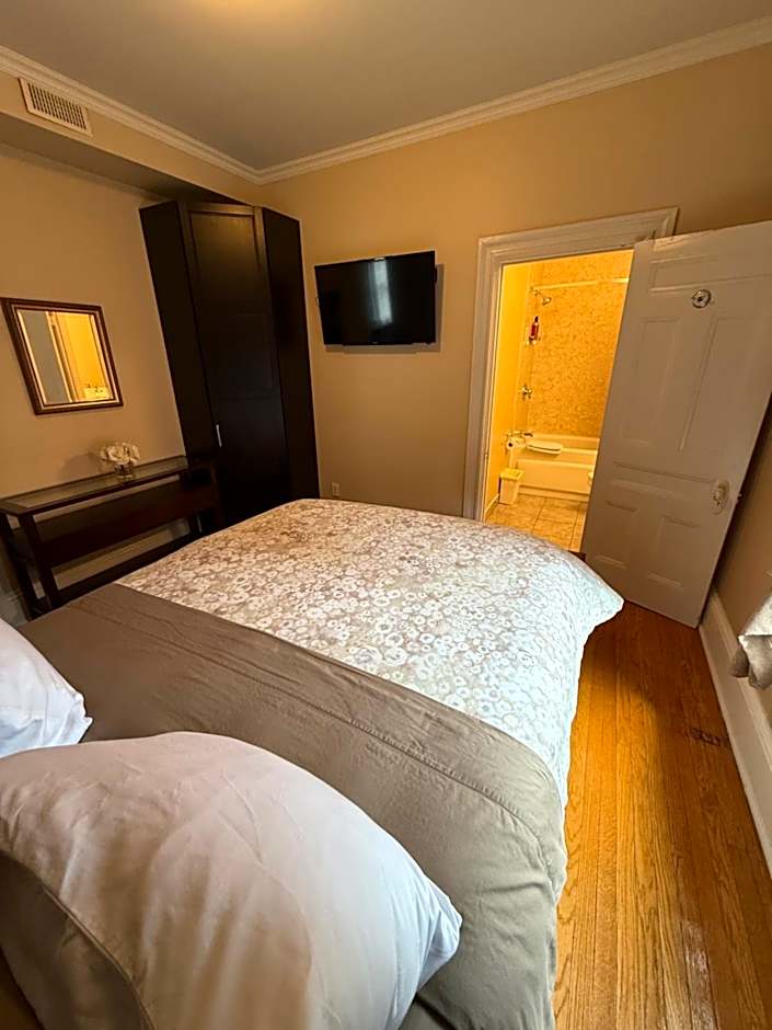 The Century House Bed and Breakfast Ottawa