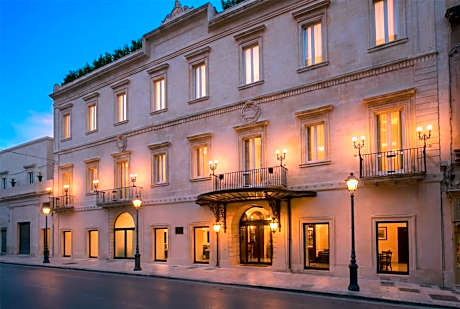 Tivoli Palazzo 1880 Lecce Hotel