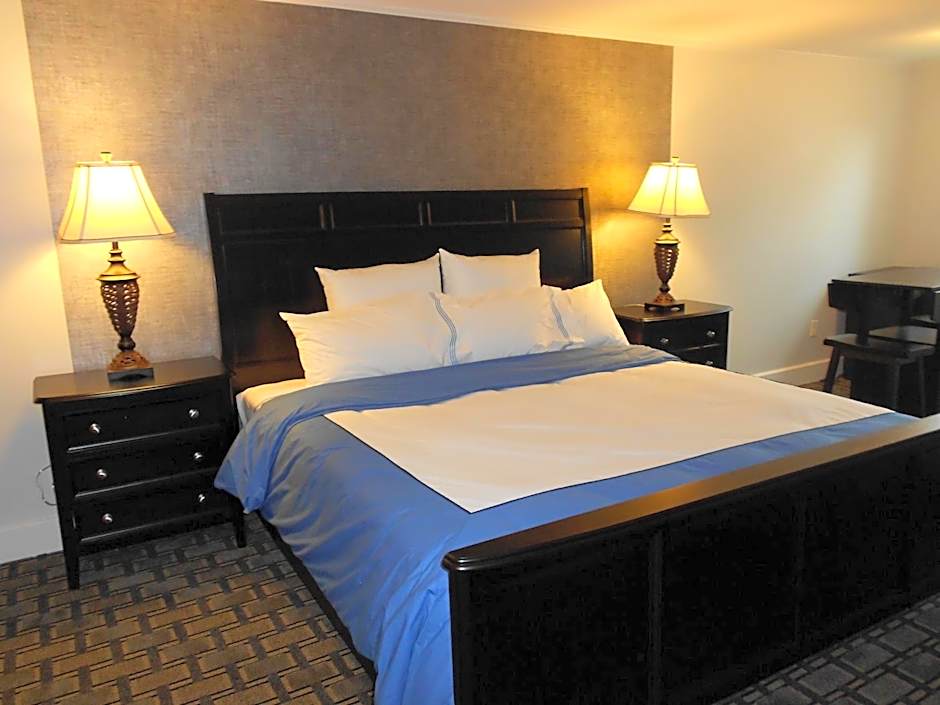 Cape Shore Inn