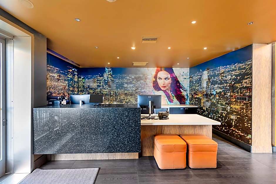 BLVD Hotel and Studios Universal-Hollywood, an Ascend Collection Hotel