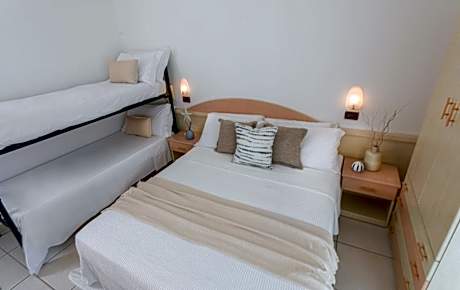 Quadruple Family Room