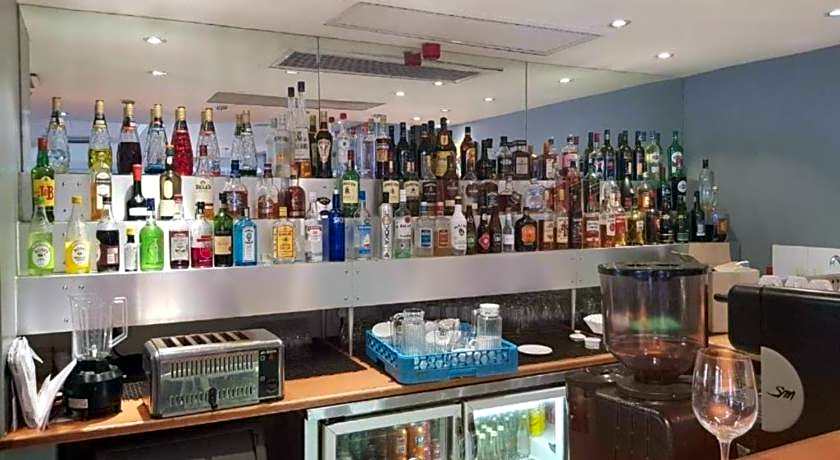 Court Classique Suite Hotel, Pretoria