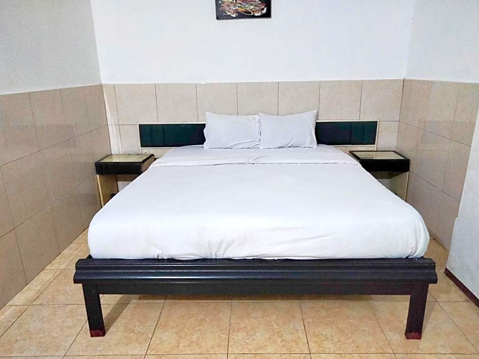 Sartika Hotel Mitra RedDoorz Pati