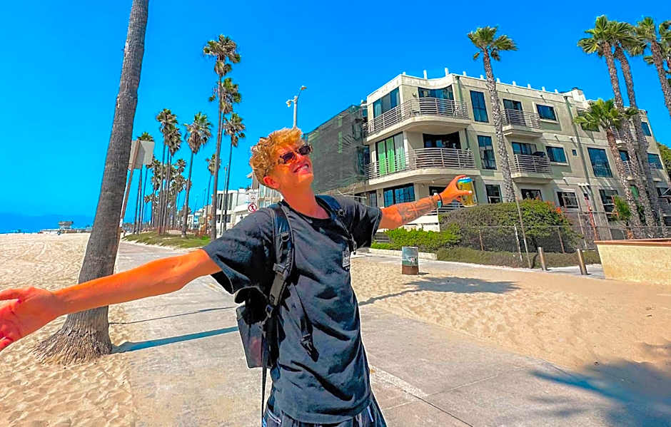 ITH Surf City Hostel Hermosa Beach