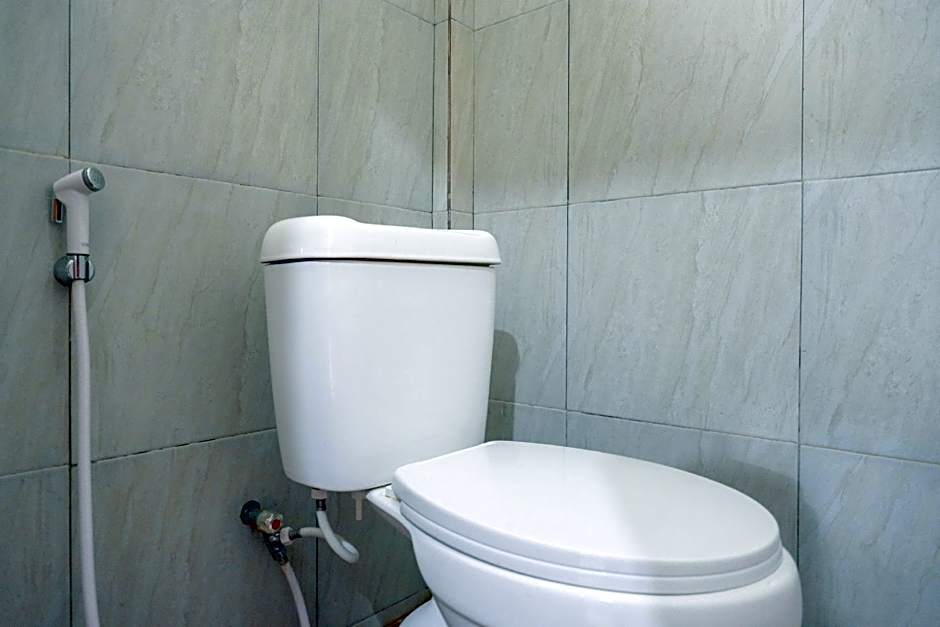 RedDoorz Syariah near Universitas Jenderal Soedirman 2