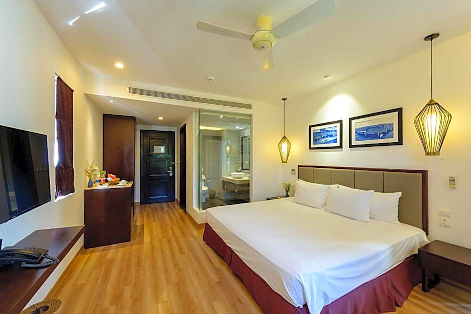 Photo 1 of 8 of Deluxe, Poolside, Garden View, Balcony