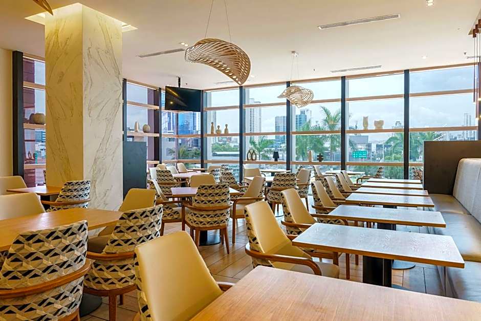 Courtyard by Marriott Panama Multiplaza Mall