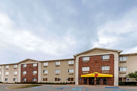Super 8 by Wyndham Wichita Falls