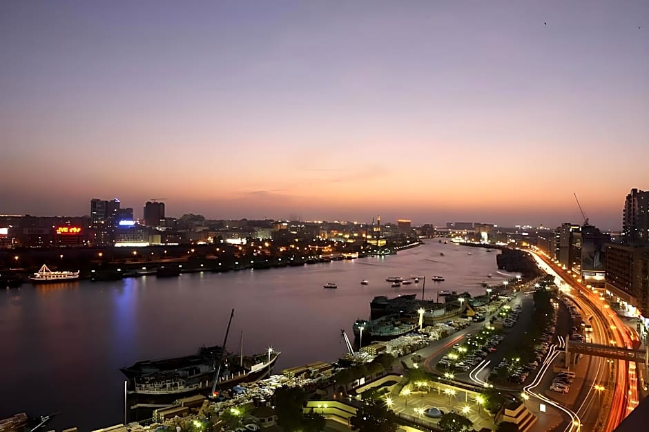 Carlton Dubai Creek Hotel