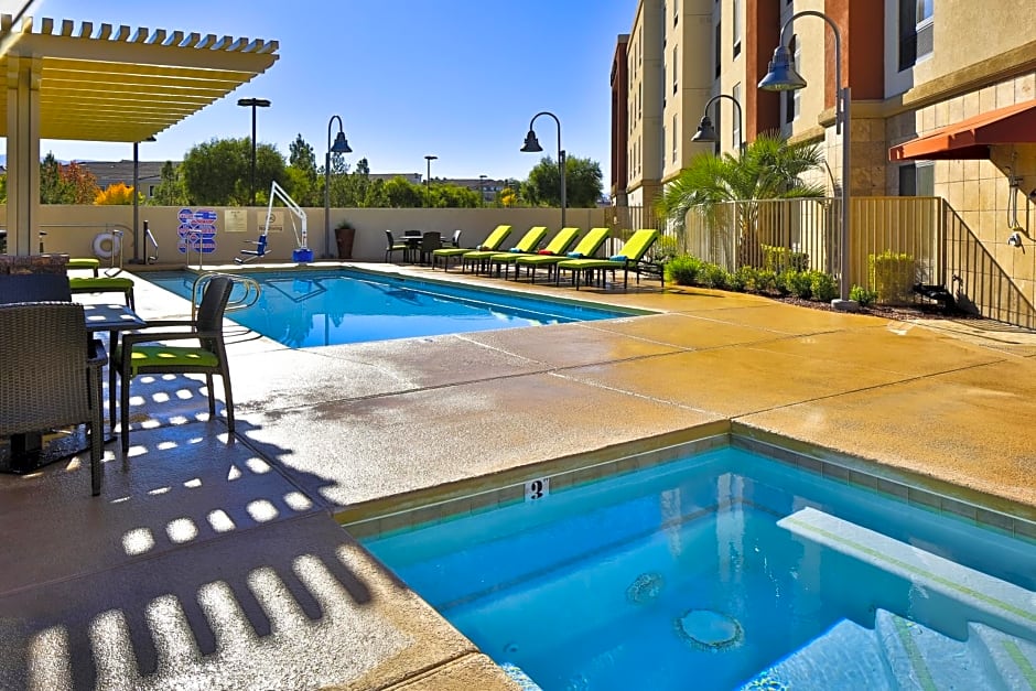 Hampton Inn & Suites Las Vegas South