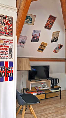Deluxe King Room
