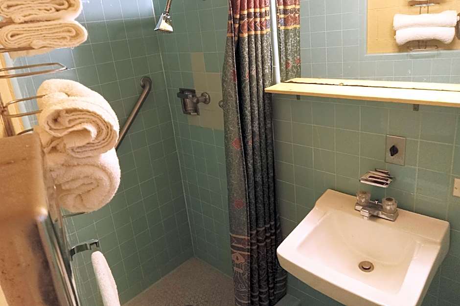 Blue Way Inn & Suites Winfield