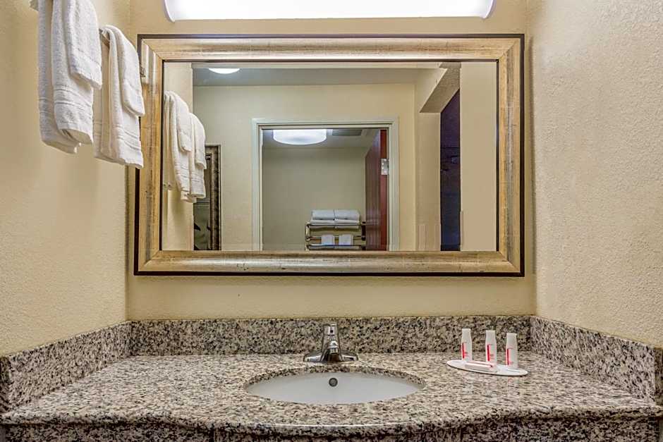 Ramada by Wyndham Panama City