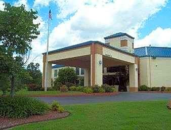 Days Inn & Suites by Wyndham Tahlequah