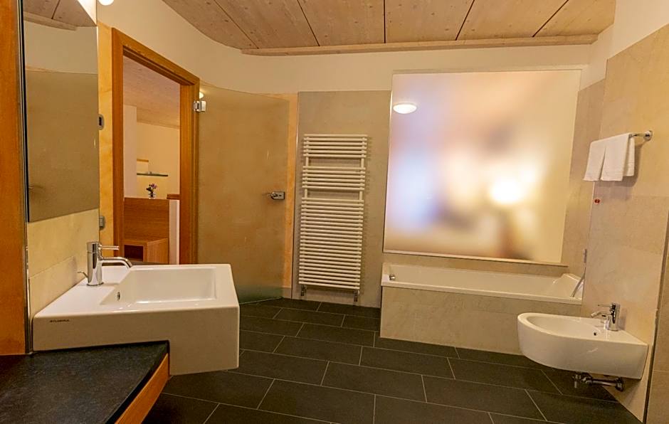 Berghotel Miramonti