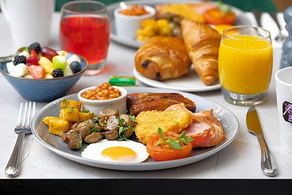 Holiday Inn London Gatwick - Worth By IHG