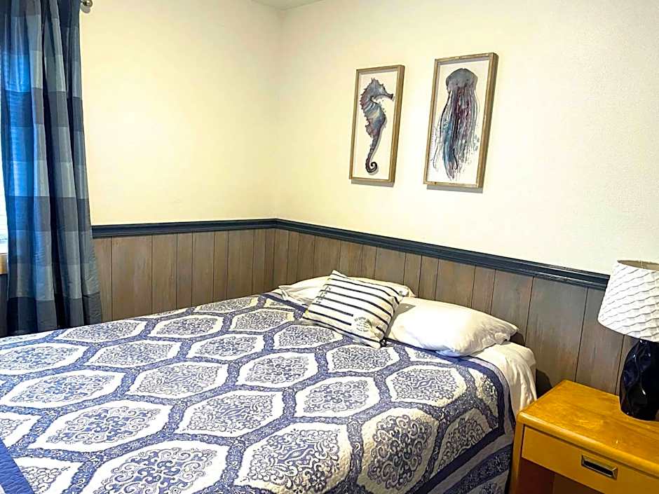 The Tides Inn