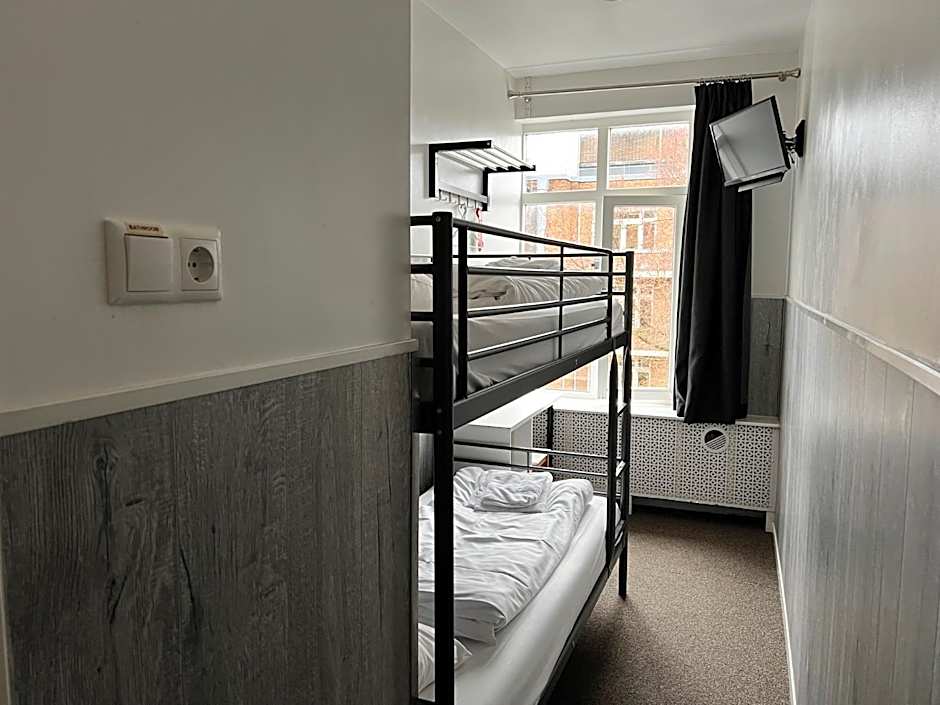 Budget Trianon Hotel