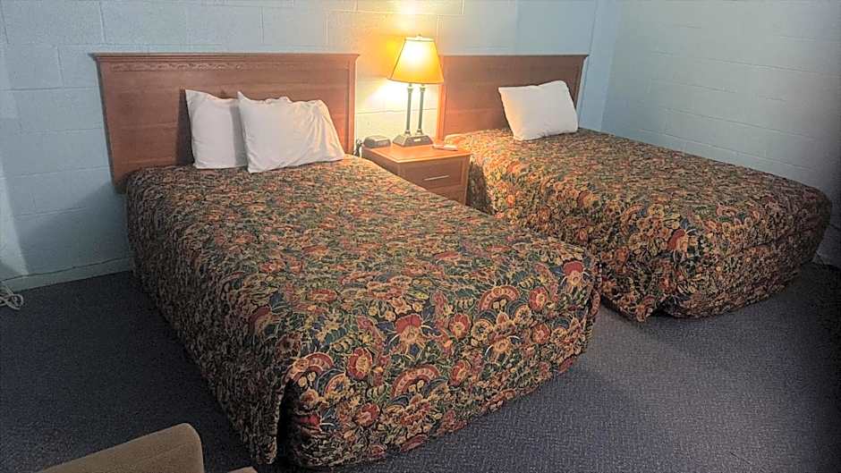 Holiday Host Motel & RV Park