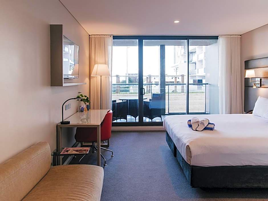 Novotel Newcastle Beach