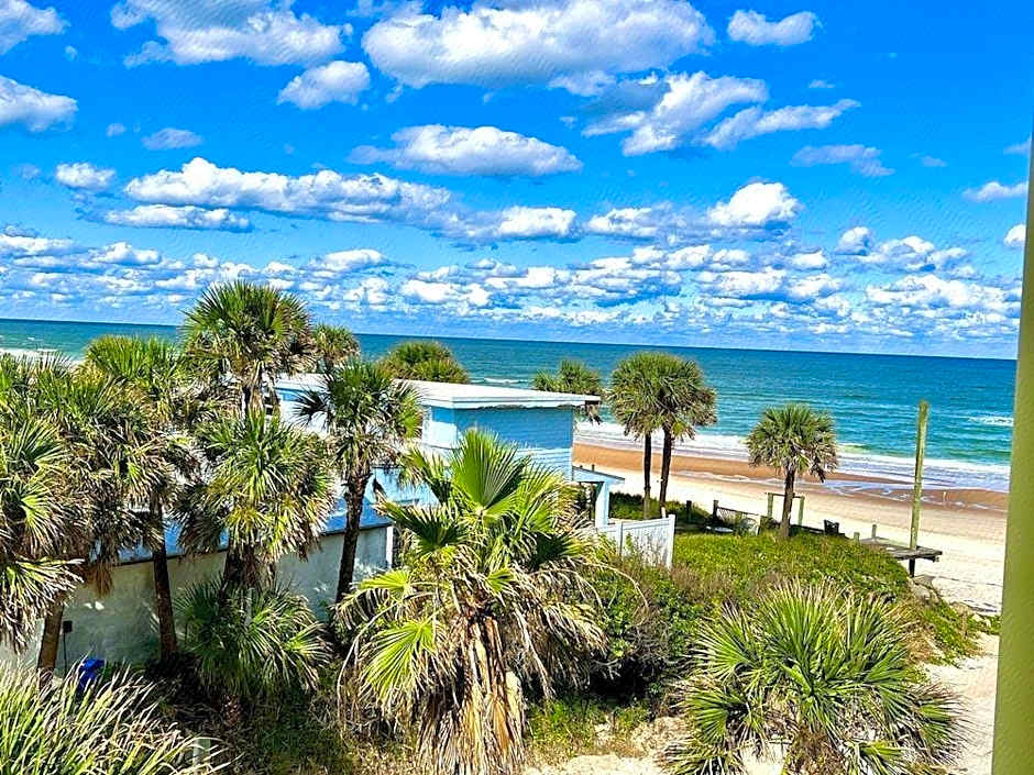Ocean Breeze - Ocean Front at Symphony Beach Club!