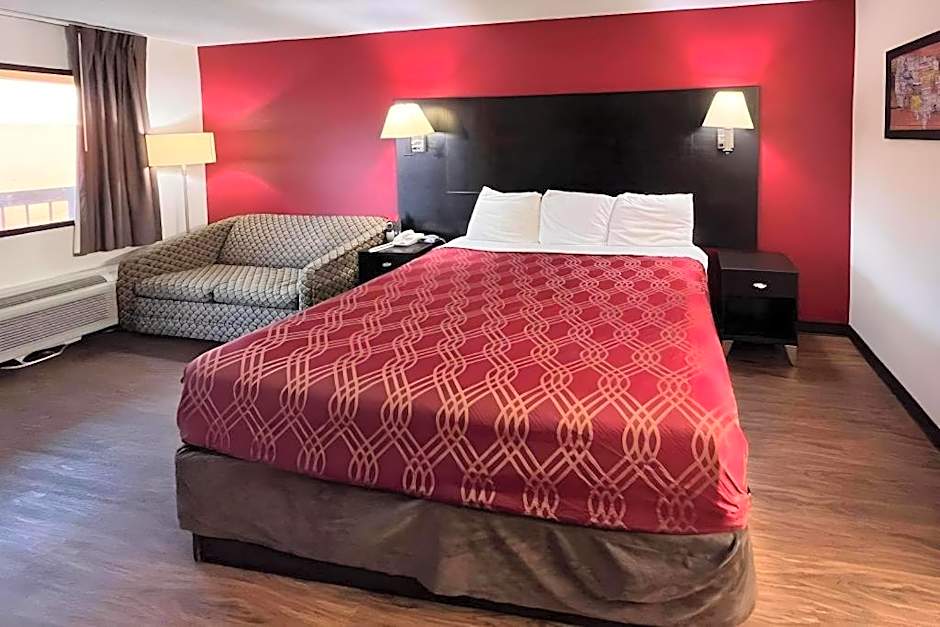 Econo Lodge Inn & Suites Tuscaloosa I-20