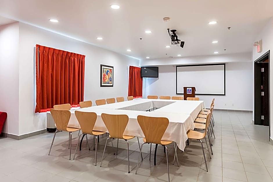 Motel 6-Moosomin, SK