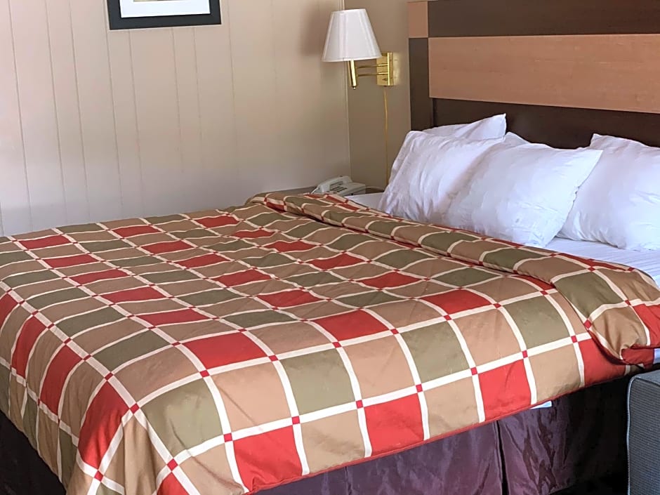 Travelowes Motel - Maggie Valley