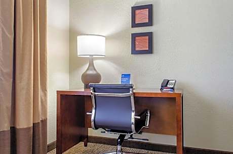 King Room - Non-Smoking