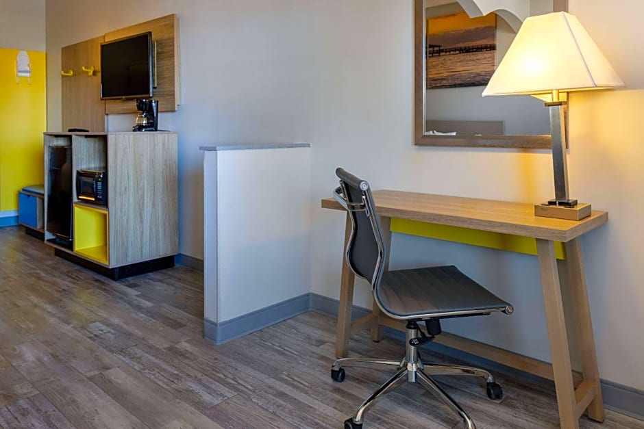 Days Inn & Suites by Wyndham Cherry Hill - Philadelphia