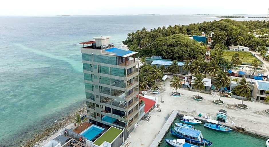 Swarn by Hawks Hotel Kamadhoo Baa Atoll
