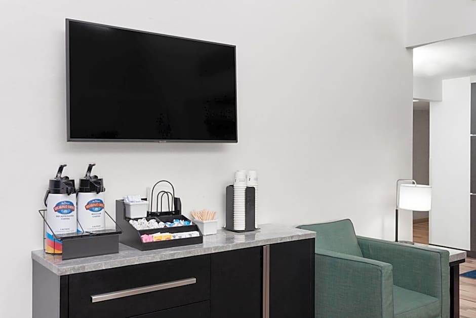 Baymont by Wyndham Green Bay