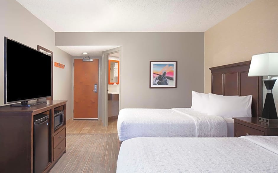 Hampton Inn By Hilton Evansville