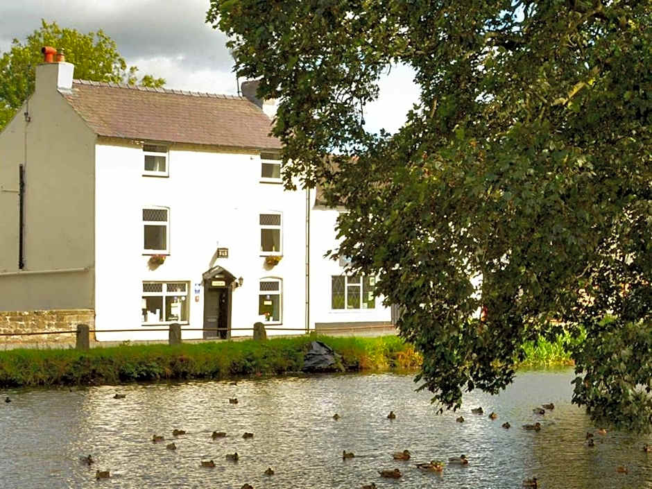 Fitzwarine House Whittington